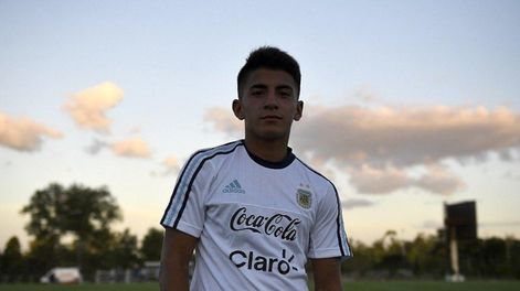 Thiago Almada, el habilidoso volante ofensivo de 21 años que se metió en el Mundial Qatar 2022.