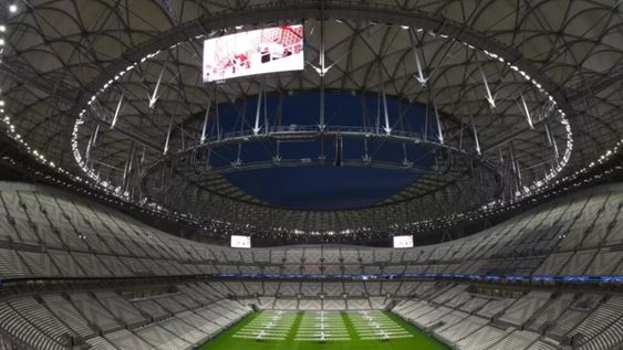 Los hinchas que viajen a Qatar podrán viajar sin costo en el transporte público. / FIFA