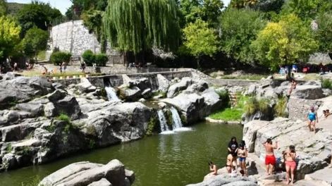 Balneario La Hoya, El Volcán en San Luis.