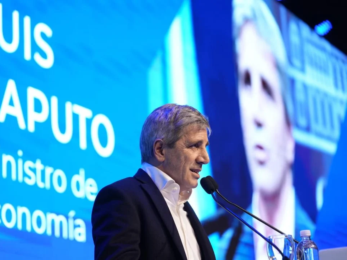 El ministro de Economía, Luis Caputo.