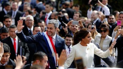 Paraguay: Abdo juró y lanzó duras críticas a Maduro y Ortega