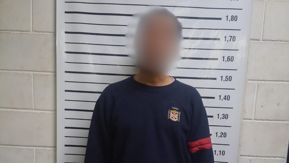 caos en un micro: amenazo al chofer para que le devolviera el pasaje y termino detenido