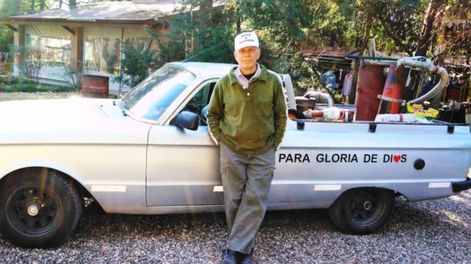 Edmundo y su Falcon económico. Foto: TN