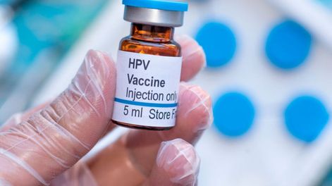 La vacuna se aplica en nuestro país en niños y niñas de 11 años.