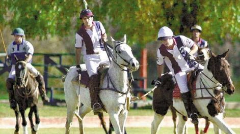 Un día como hoy de 2003: la Mercantil y El Manzano, con chapa de favoritos
