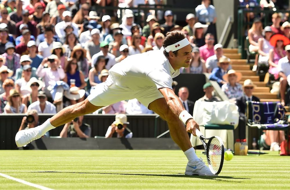 Federer barrió a Lajovic en su debut en Wimbledon
