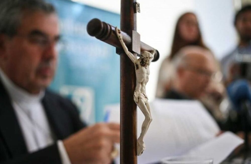Chile: víctimas de abusos piden expulsión de religiosos de Congregación Marista