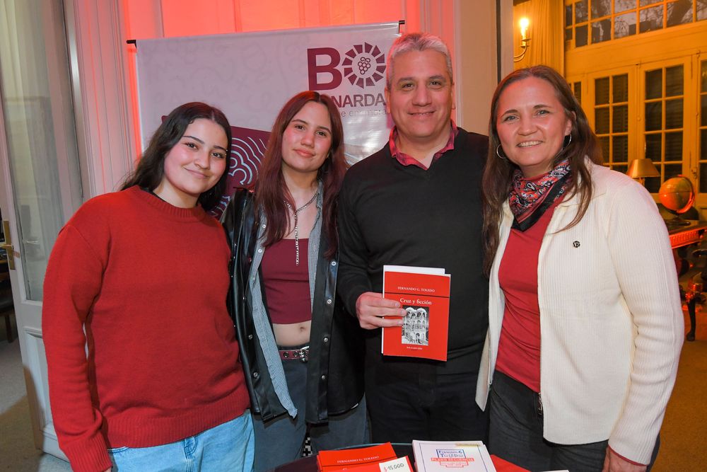 Delfina Toledo, Luz Almudena Toledo, Fernando G. Toledo y Romina Arrarás.