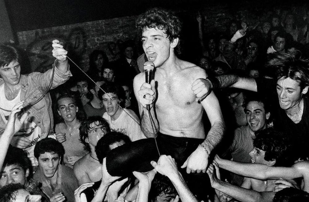 Rocanrol cowboys (2019), documental que podés ver en Netflix, retrata la historia de los Ratones Paranoicos y resalta el vínculo entre el conjunto del cantante Juanse y los Rolling Stones en tiempos del menemismo.