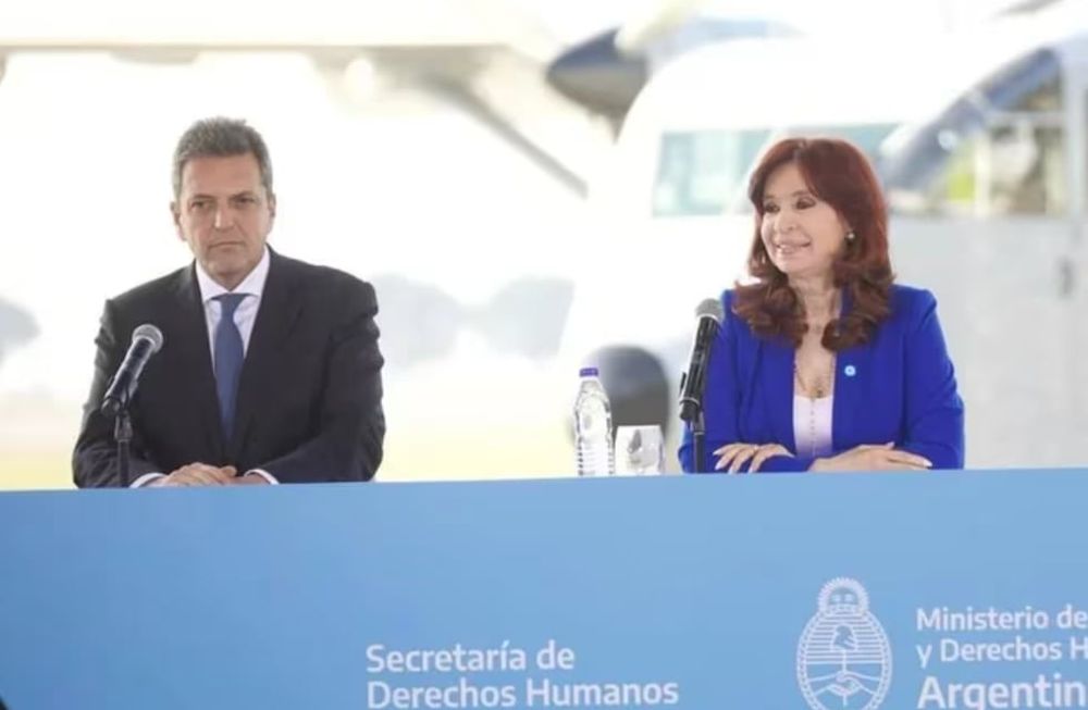 Cristina Kirchner junto a Sergio Massa.