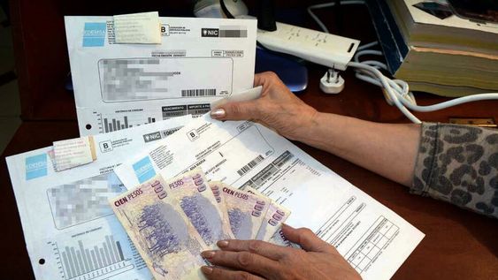 Los usuarios residenciales, pagarían entre $69 y $429 más por mes sobre el total facturado, solo teniendo en cuenta el componente provincial. Foto: José Gutiérrez/ Los Andes