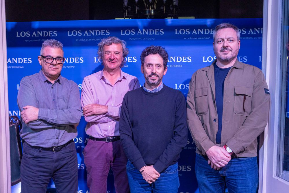 Rubén Valle, Mauricio Llaver, Pablo Dellazoppa y Axel Maldonado, parte del equipo de Los Andes que acompañó la presentación.