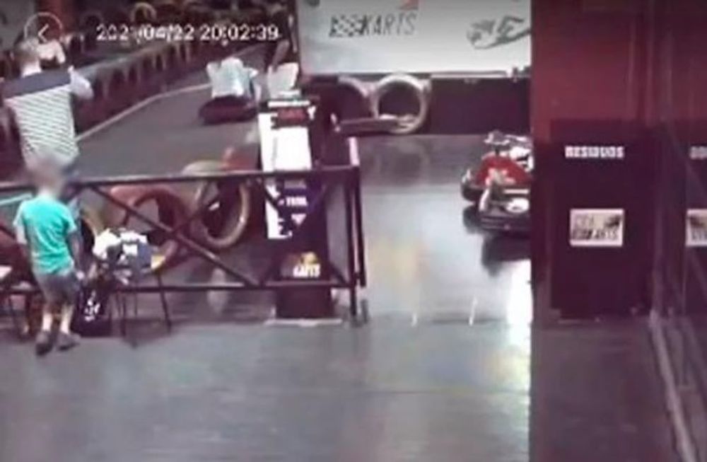 Imagenes de la cámara de seguridad del centro comercial / Gentileza