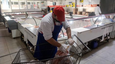 Prohibición de exportar carne por 30 días. El Gobierno Nacional tomo esta medida para bajar el precio de la carne para consumo interno, el campo llamó al paro, y ya falta carne en algunos comercios. Foto: Ignacio Blanco / Los Andes