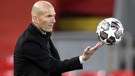 Zidane no cree que el Real Madrid deba quedar fuera de la Champions por una sanción impuesta por la UEFA tras querer ser parte de la frustrada Superliga de Europa.