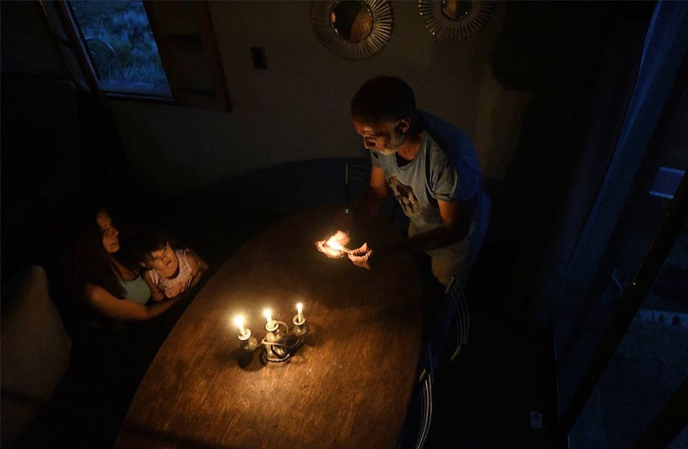 El Gobierno reconoció que durante el verano se realizarán cortes de luz programados. Imagen ilustrativa/Los Andes.