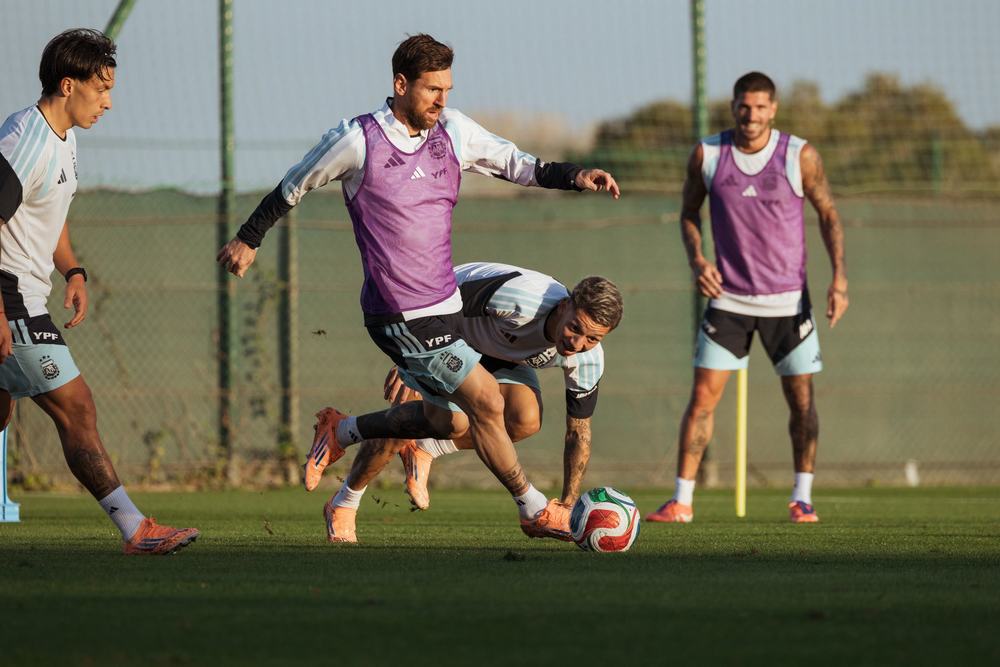 El entrenamiento de la Selección Argentina, con Lionel Messi como estandarte