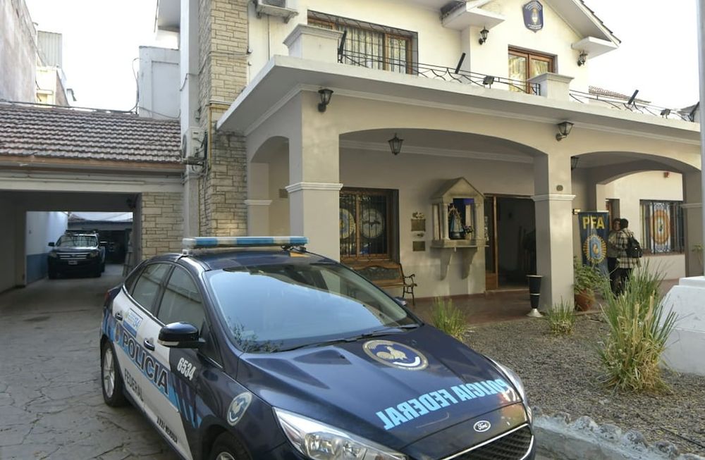 La sede de la Policía Federal en Mendoza. Foto: Orlando Pelichotti - Los Andes