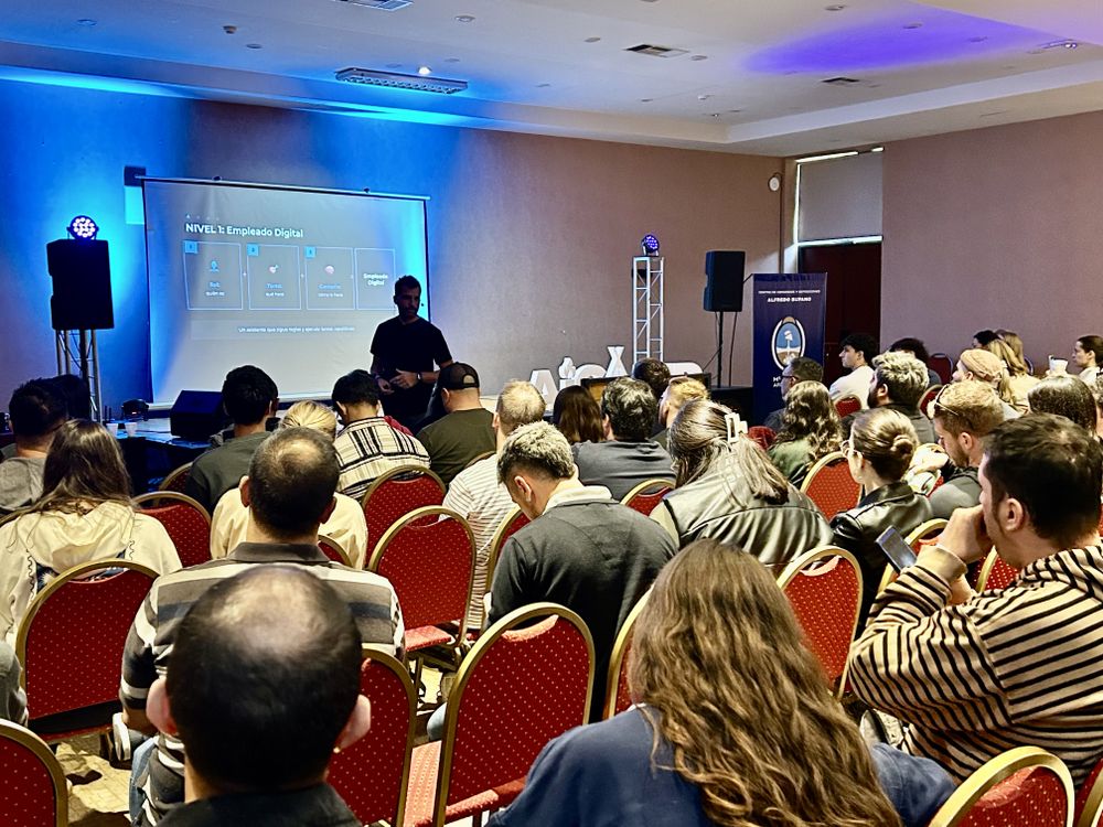 Los talleres prácticos sumaron valor con propuestas participativas, consultas en tiempo real e intercambio directo entre speakers y asistentes.