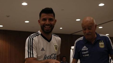 Hoy el Kun Agüero cumple 30 años en una nueva concentración con la Selección