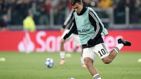 Dybala recibió un pelotazo en el calentamiento y se enojó con su compañero