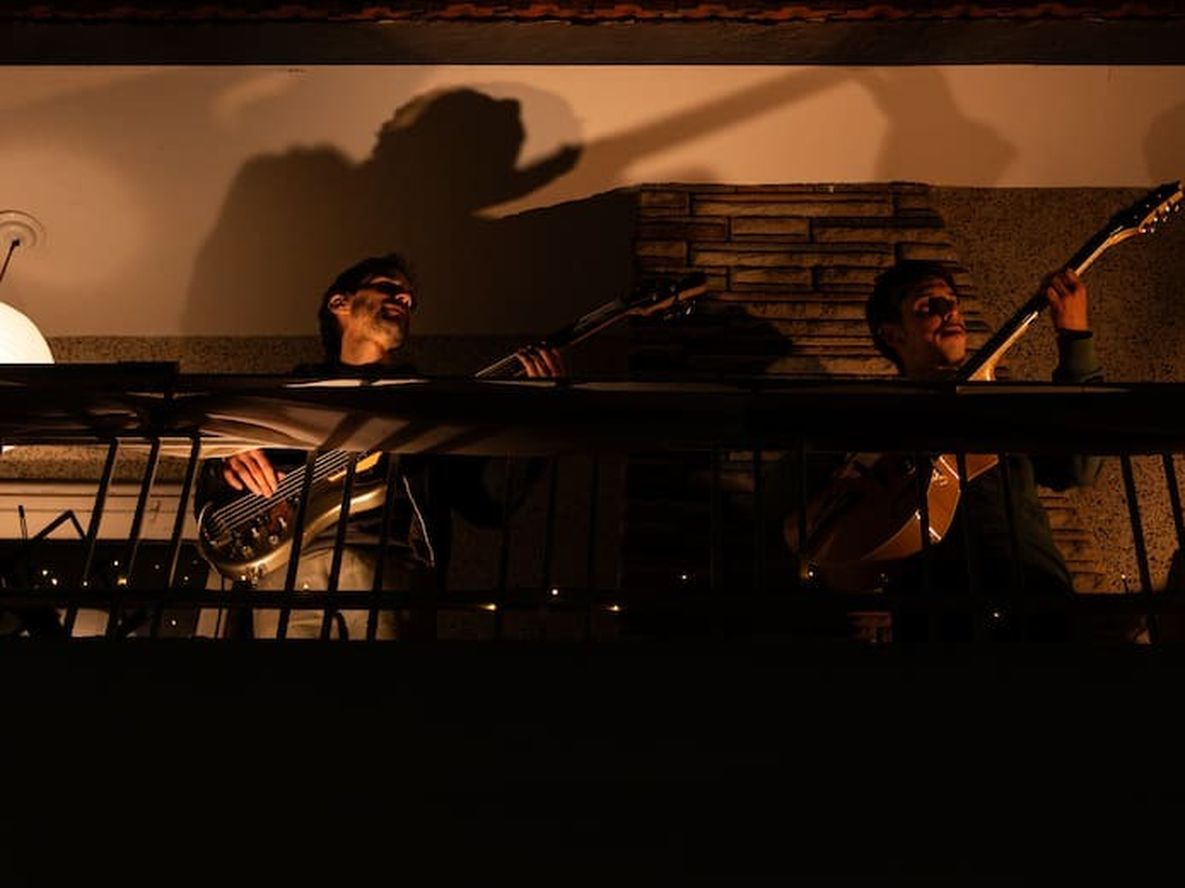 Música en el balcón: el proyecto que une a la vecindad a través del jazz en Temperley.