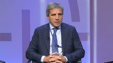 El ministro Luis Caputo viajó a Washington para participar del Atlantic Council.