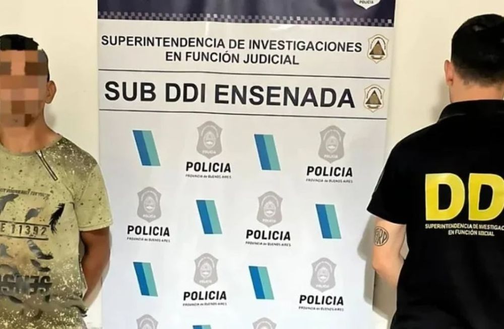 Cargos en su contra: abuso sexual gravemente ultrajante por ser cometido contra una menor de edad aprovechándose de la convivencia preexistente.