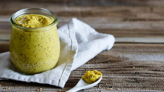 Esta receta es perfecta para reemplazar los químicos que tiene la mostaza y para comer sano.
