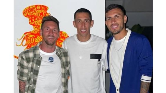 Los campeones de América Di María, Messi y Paredes disfrutaron de una noche juntos. Los campeones de América Di María, Messi y Paredes disfrutaron de una noche juntos.
