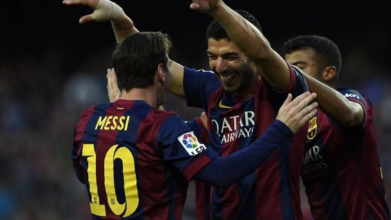 Hubo show en el Camp Nou y el Barça ratificó su liderazgo con una goleada
