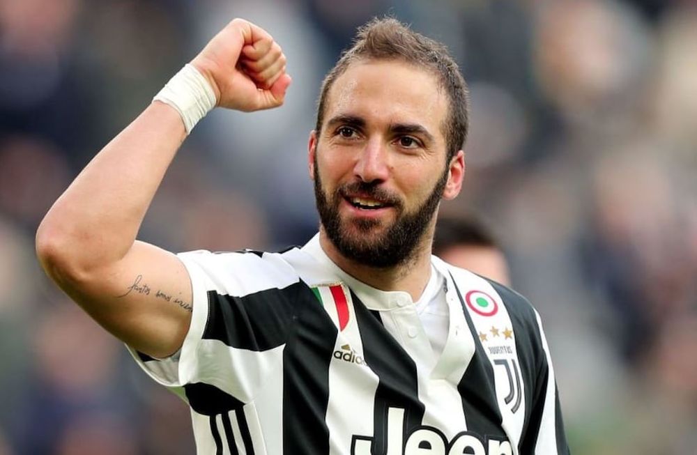El fichaje de Higuaín se frenó