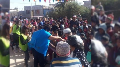 Los Andes | En el Comedor Niños Mágicos, buscan organizar un festejo para que los chicos que asisten habitualmente al lugar por un plato de comida tengan su celebración de fin de año. Se trata de 140 chicos. Festejo del año pasado