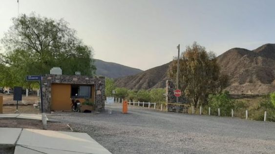 El Gobierno provincial denunció penalmente y multó a otro desarrollador irregular del Piedemonte. / Foto: Prensa Gobierno de Mendoza