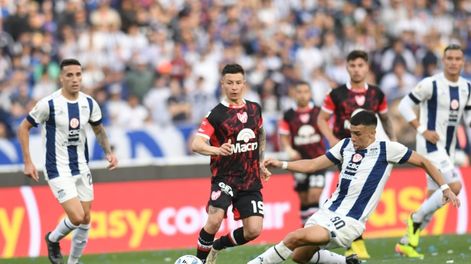 Los Andes | Talleres-Instituto, en duelo por la novena fecha de la Liga Profesional en el Kempes. (Facundo Luque / La Voz)