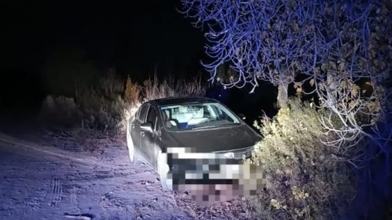 La policía encontró despues del atraco, a uno de los autos robados. Gentileza Ministerio de Seguridad y Justicia.