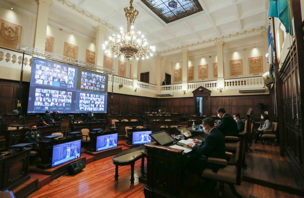 Creemos innecesaria la reforma, impropia, erróneamente motivada y con graves riesgos institucionales. Dejemos nuestra Constitución en Paz / Gentileza