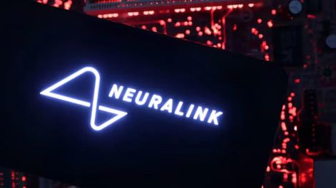 “El dispositivo Blindsight de Neuralink permitirá ver incluso a aquellos que han perdido ambos ojos y el nervio óptico“, aseguró Musk.
