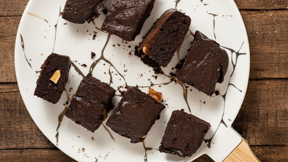 La receta de brownie en microondas es una de las mejores opciones para ahorrar tiempo.