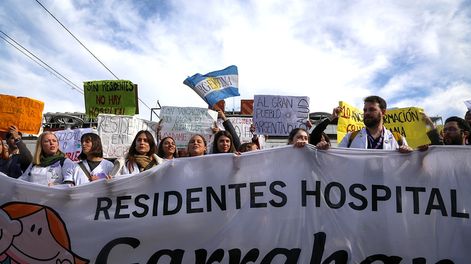 Crisis en el Garrahan: el Gobierno apunta al ausentismo y analiza pagar un plus por productividad