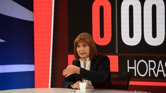 La presidenta del PRO y ex ministra de Seguridad de la Nación, Patricia Bullrich, criticó con dureza al presidente y la forma en que intentó desligarse del festejo del cumple de la primera dama en la Quinta de Olivos y en el momento de mayor rigidez de las restricciones.