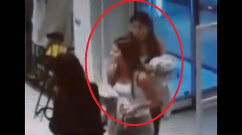 Dos turistas españolas fueron detenidas por robar un conocido local de ropa en el shopping de Palermo