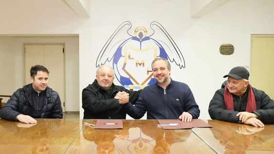 En Maipú, más de 5000 niños volverán a contar con el apoyo del Municipio para jugar al fútbol