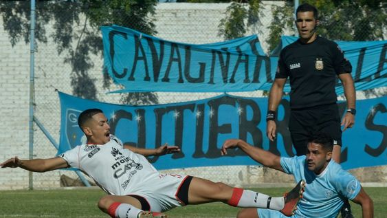 El último. Fue hace poco más de tres meses y el Celeste no perdonó: goleó 3-0 y accedió a la final del torneo. Luego fue campeón. Foto: Orlando Pelichotti / Los Andes
