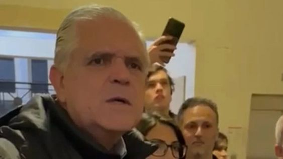 El economista liberal Ricardo López Murphy denunció este martes que sufrió un bloqueo en la Universidad de Buenos Aires. Foto: Web