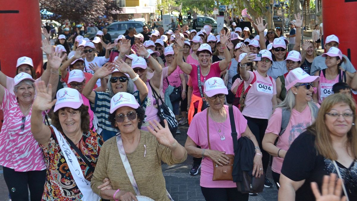 Maipú refuerza su compromiso con la salud durante el "Octubre Rosa"