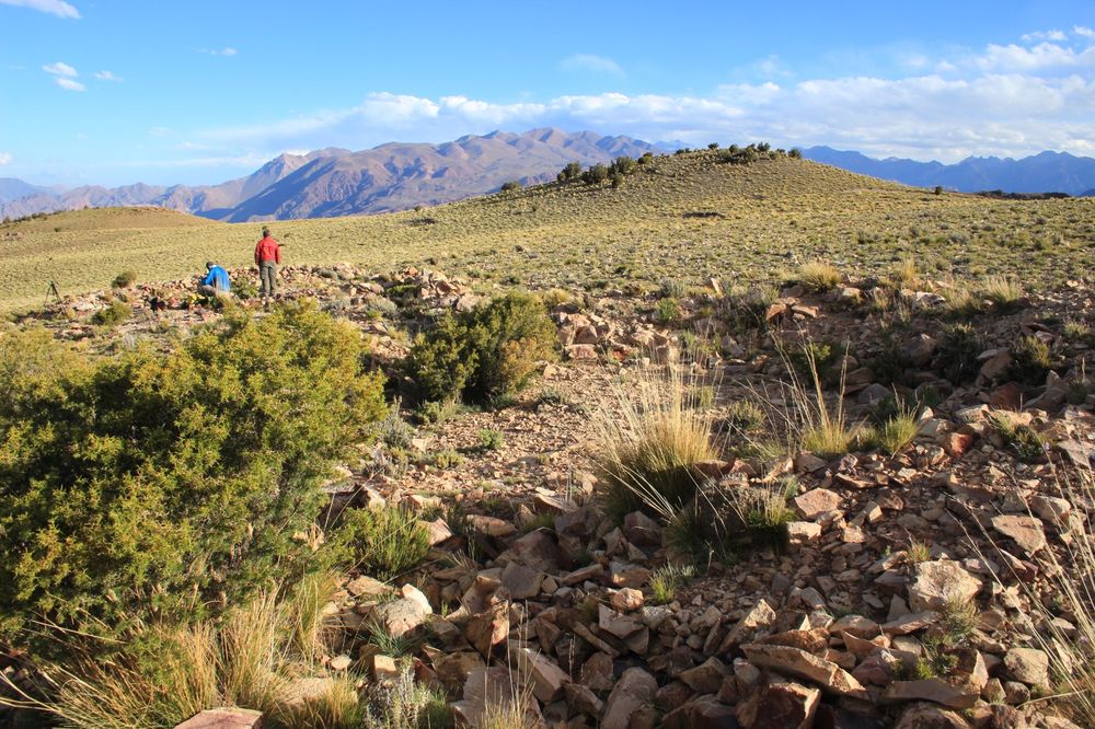 El hallazgo del geoglifo en la zona de los Andes mendocinos se convierte en un descubrimiento arqueológico inédito en la región.