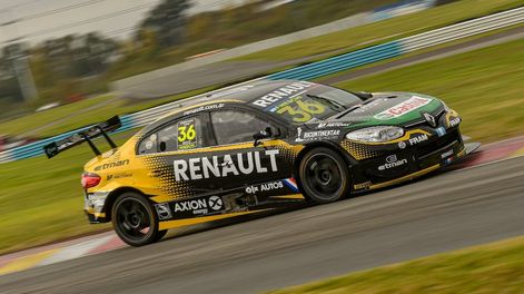El piloto de Renault se adueñó del 1 en Buenos Aires.