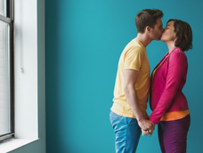 cuales son los colores que eligen las personas que buscan enamorarse, segun la psicologia