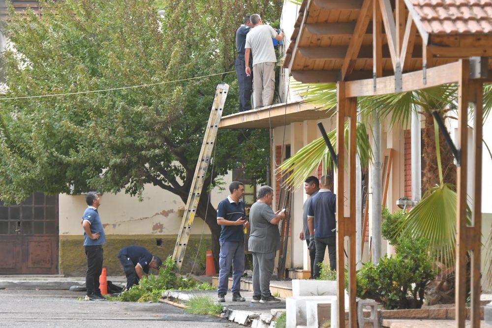 Qué se sabe hasta ahora del incendio en el Ministerio de Seguridad y Justicia: así quedaron las oficinas. | Foto: Los Andes